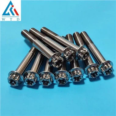 Titano lydinio varžtai